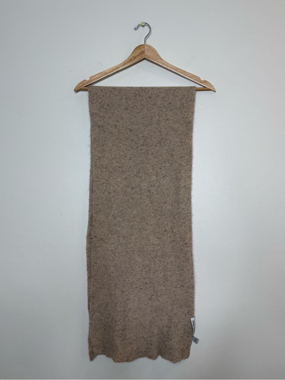 Autumn Cashmere 100% Cashmere Ribbed Knit oatmeal Heather tan beige scarf